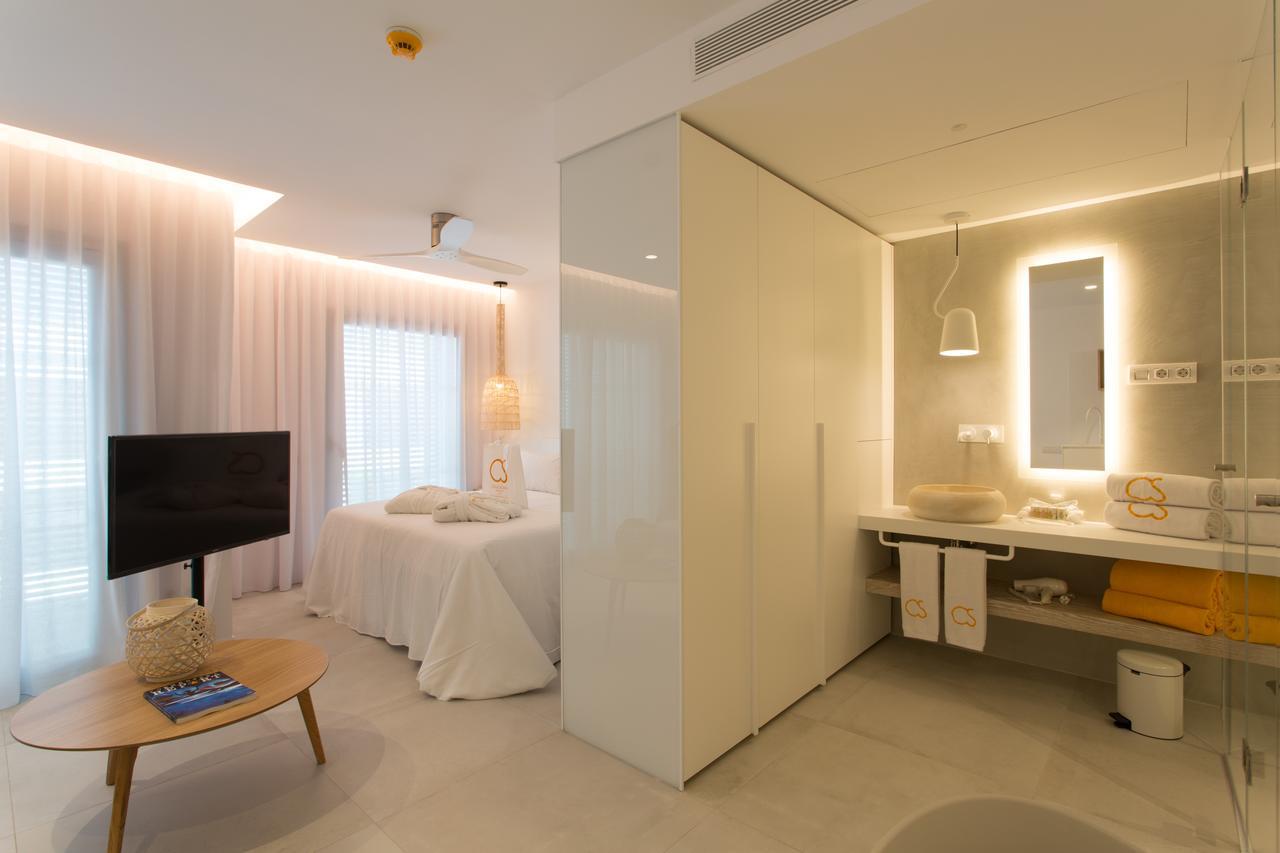 Sa Pedrera Suites & Spa Es Pujols Kültér fotó