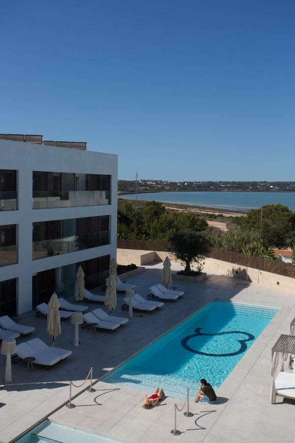 Sa Pedrera Suites & Spa Es Pujols Kültér fotó